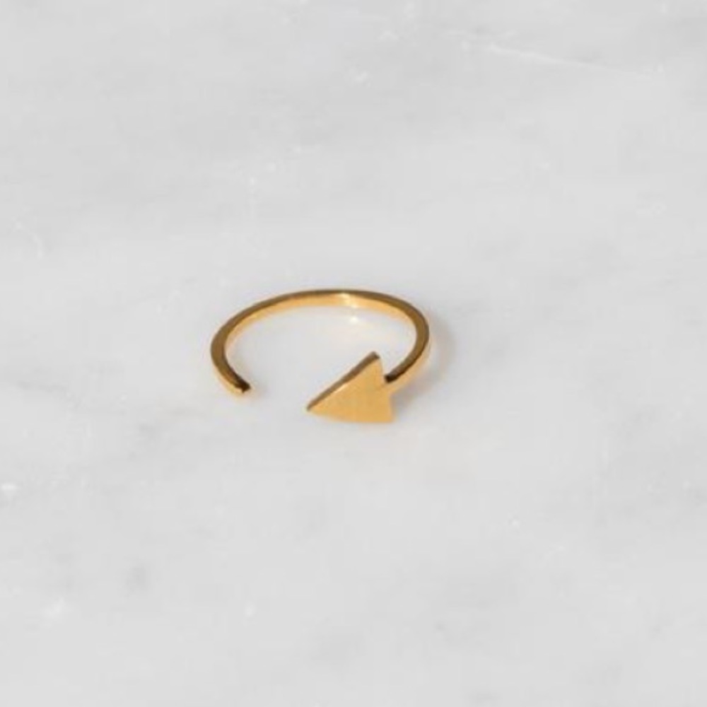 Arrow Cuff Ring 18K